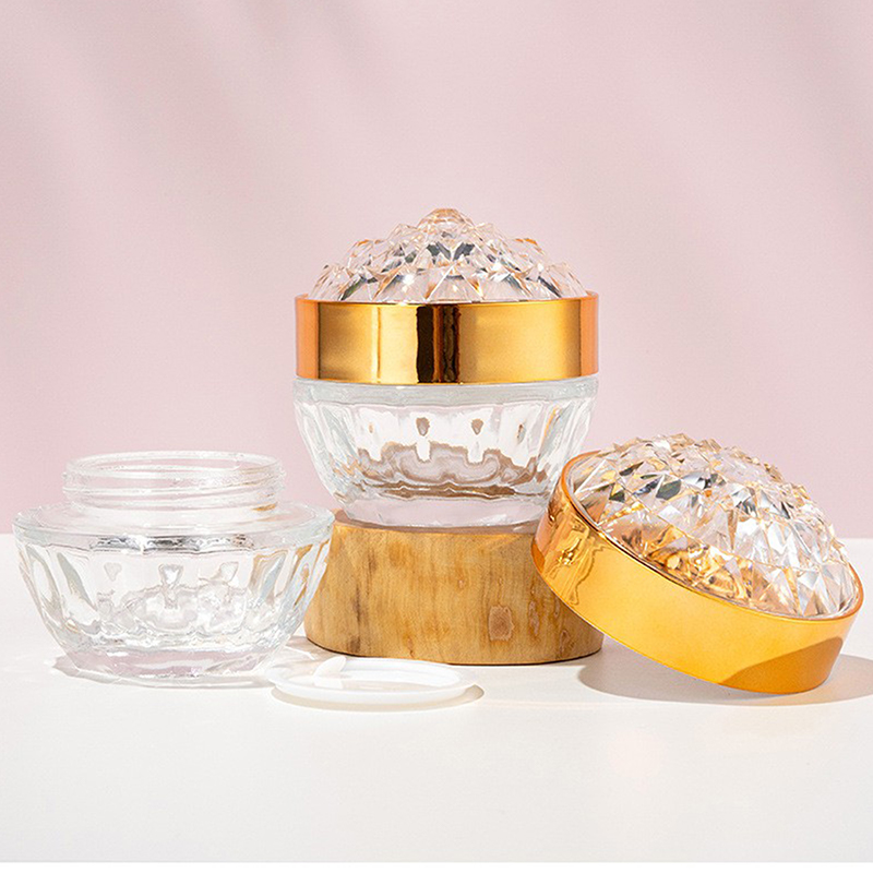 Luxury Diamond 50g Glass Face  - огляд і ціна Luxury Skincare Samples