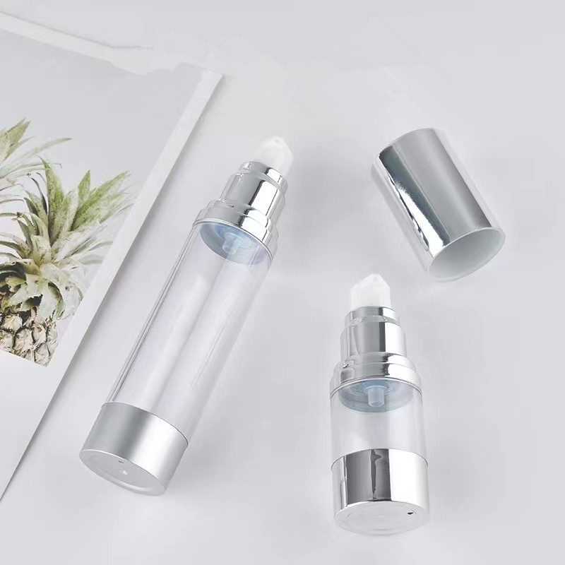 Bright/Matte Silver Vacuum Bot - огляд і ціна Luxury Skincare Samples
