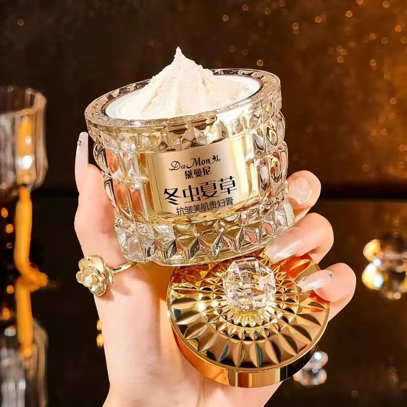 Cordyceps Sinensis Luxury Nobl - огляд і ціна Skincare Luxury Whitening
